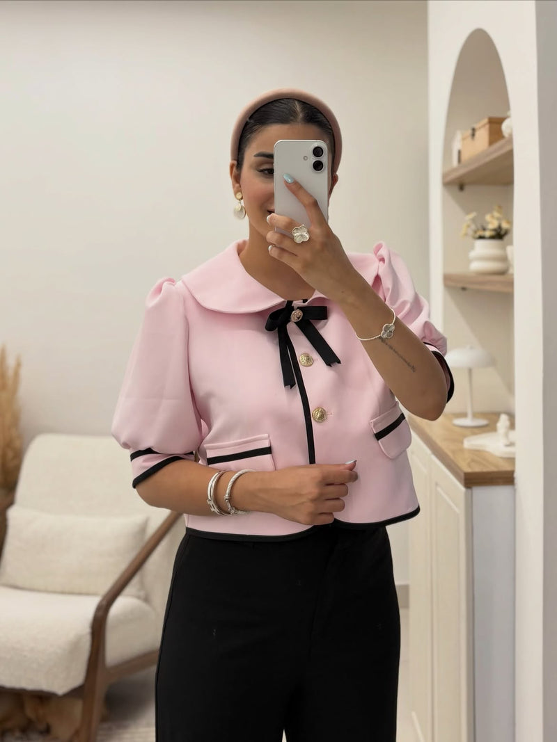 طقم "ماري كوين" الفاخر قطعتين (جاكيت كريب باربي وتنورة ماكسي بيضاء) yourswomanswear