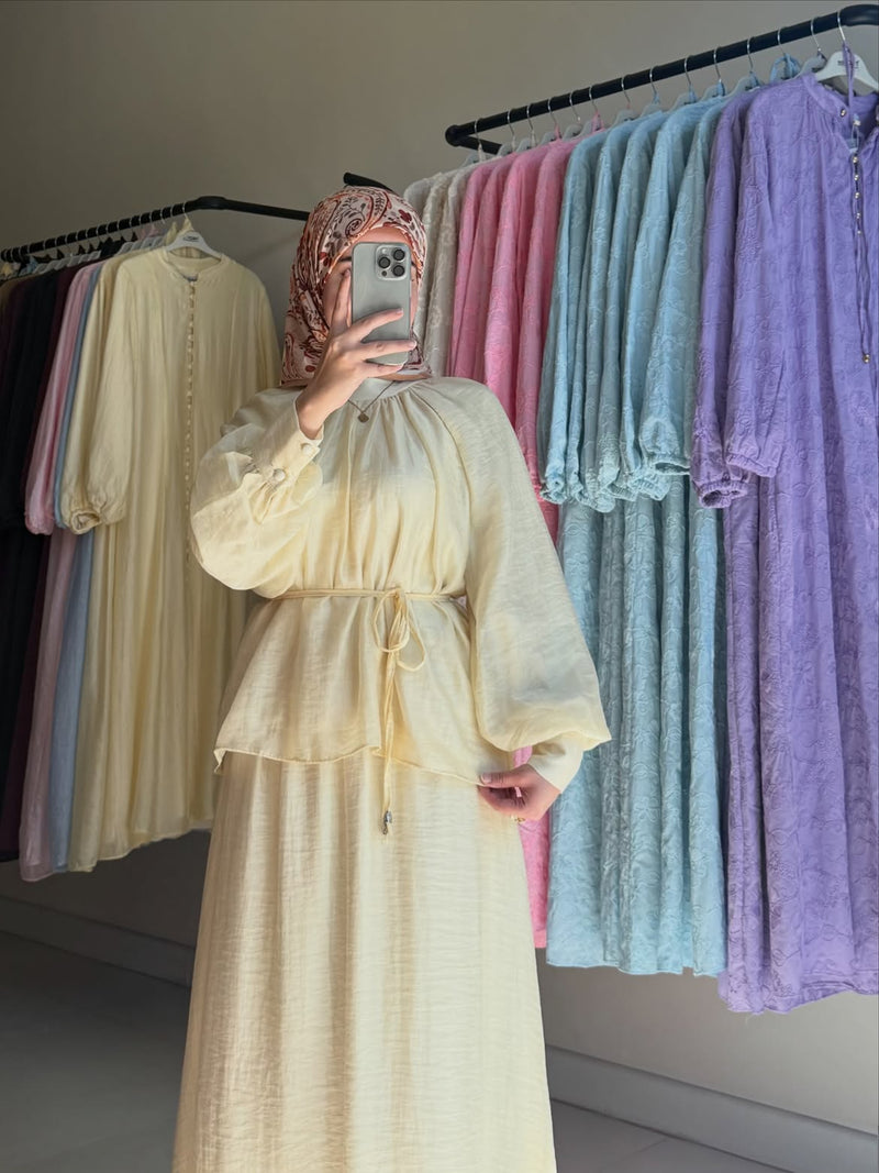 طقم ماكسي منسدل بتصميم كلاسيكي هادئ yourswomanswear