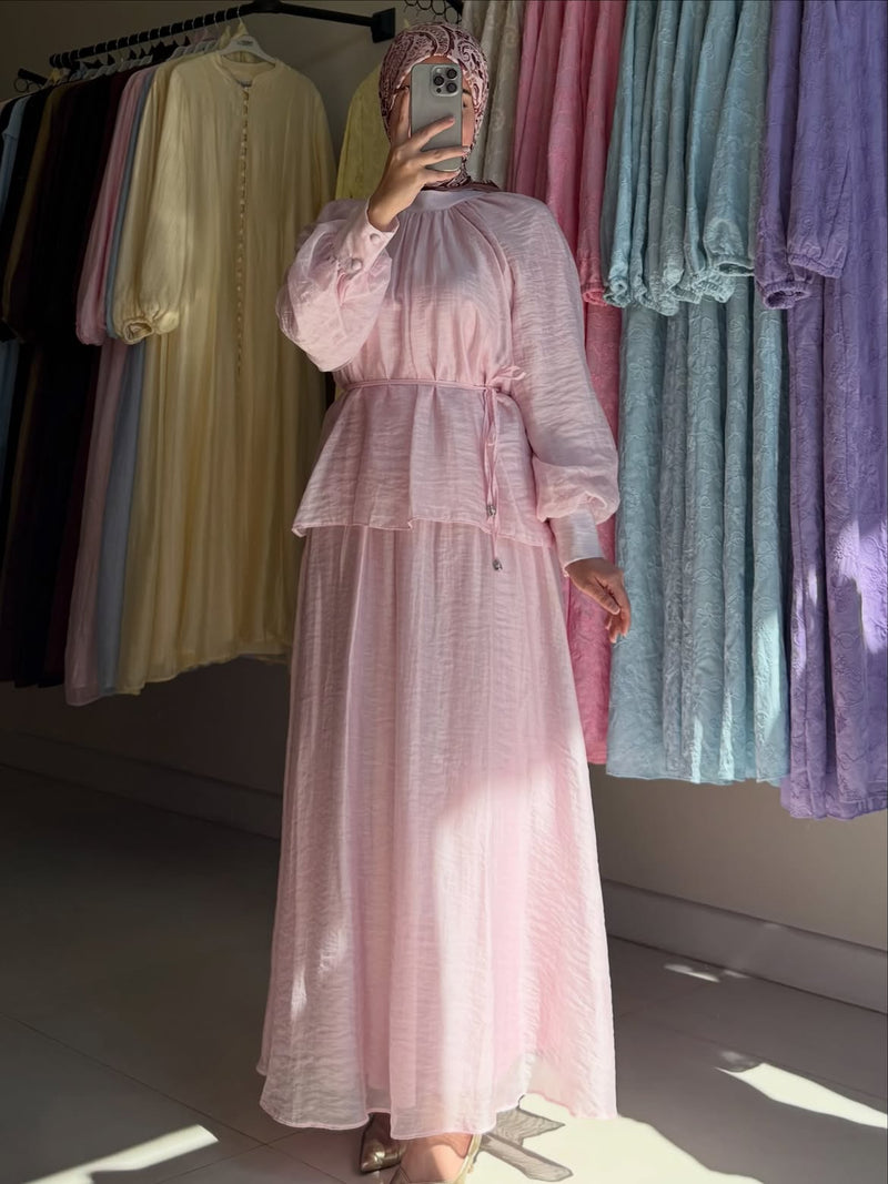 طقم ماكسي منسدل بتصميم كلاسيكي هادئ yourswomanswear