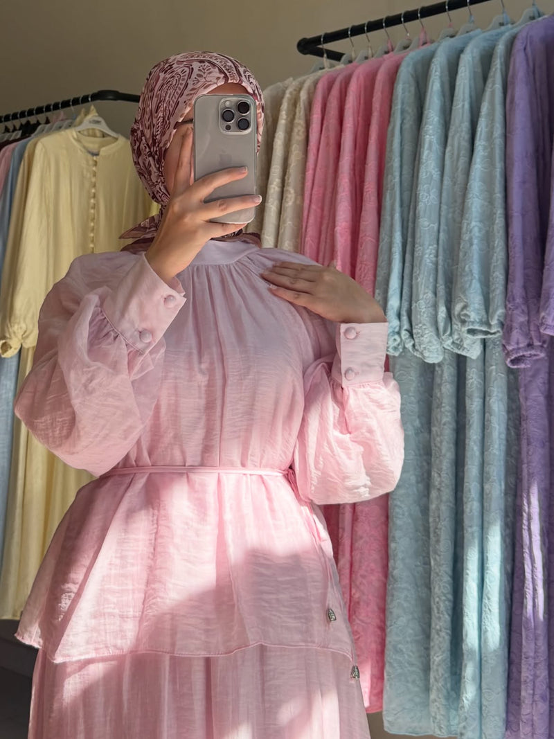 طقم ماكسي منسدل بتصميم كلاسيكي هادئ yourswomanswear